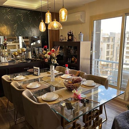 Ferienwohnung شقه مفروشه فاخره بالقاهره الجديده New Cairo Exterior foto