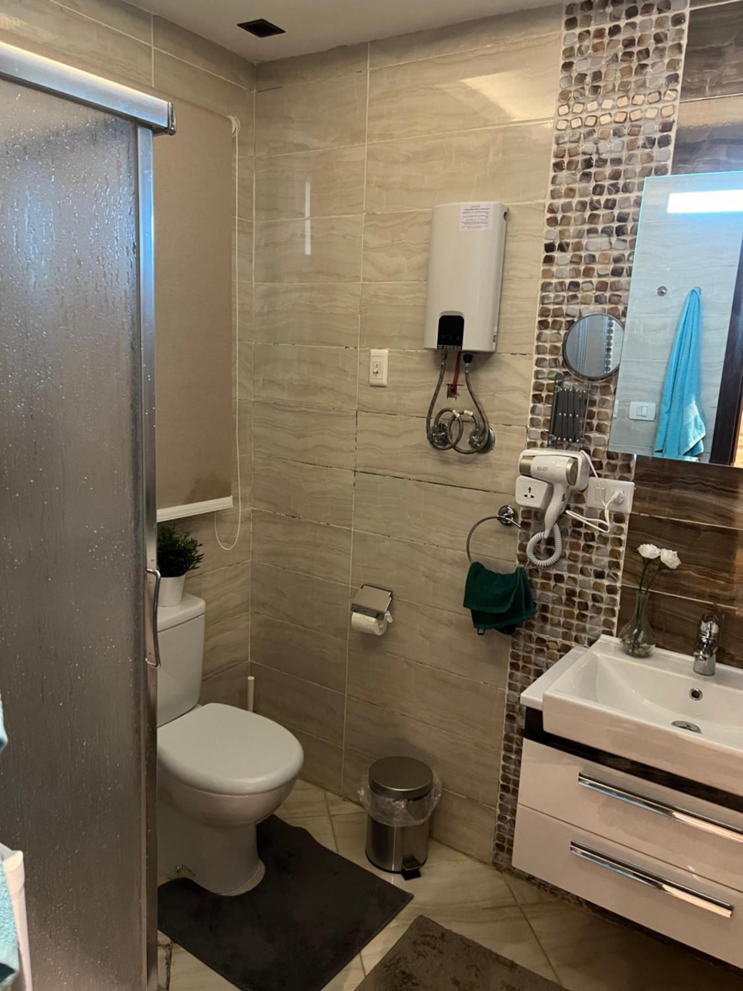 Ferienwohnung شقه مفروشه فاخره بالقاهره الجديده New Cairo Exterior foto